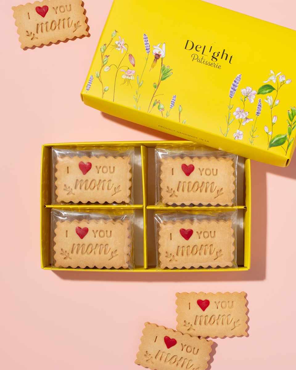 "I Love You Mom" Shortbread Cookies